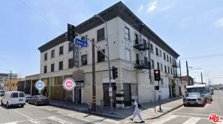  Commercial for Sale in Los Angeles, California