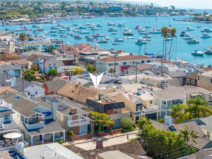 Residential Income in Lower Newport Bay - Balboa Island