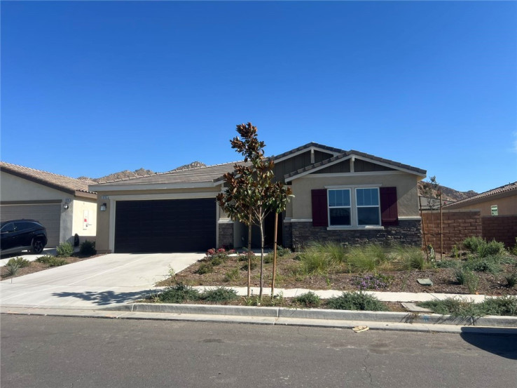 4 Bed Home to Rent in Riverside, California