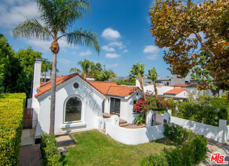 Residential Home in Beverly Center-Miracle Mile