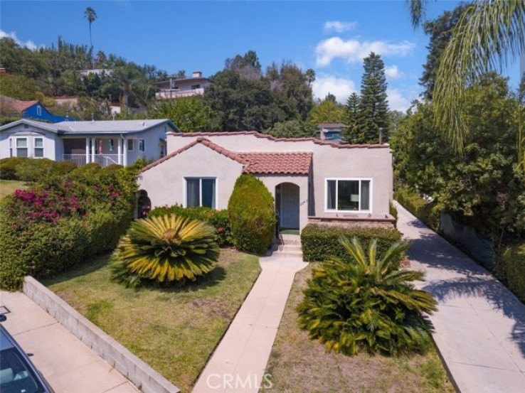 3 Bed Home for Sale in Los Angeles, California