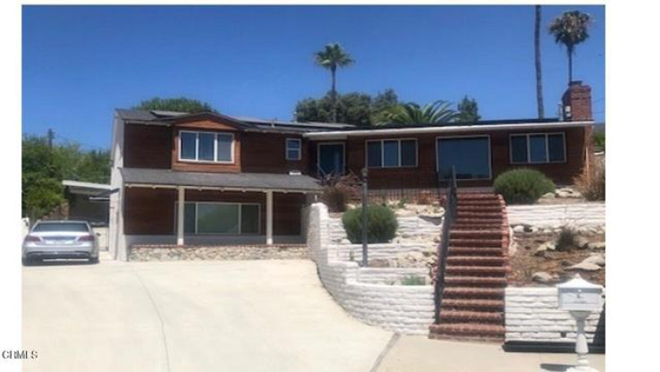 4 Bed Home to Rent in La Crescenta, California