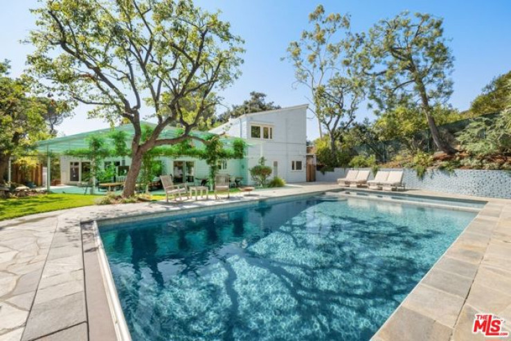 Residential Lease in Sunset Strip - Hollywood Hills West