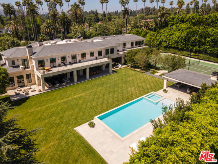 7 Bed Home for Sale in Beverly Hills, California