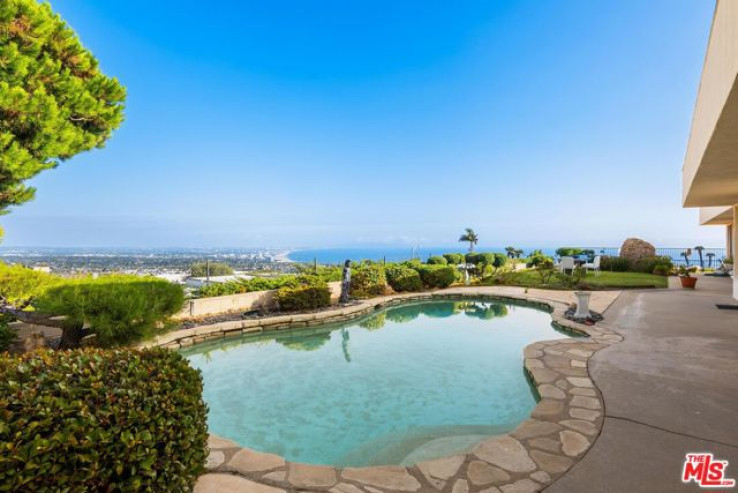 4 Bed Home for Sale in Pacific Palisades, California