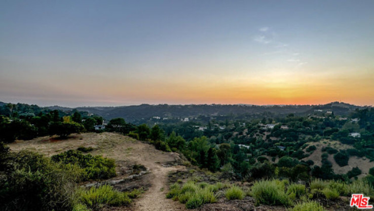 Land in Beverly Hills Post Office