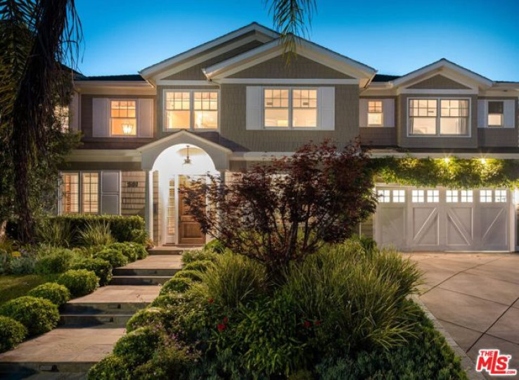 Residential Home in Pacific Palisades