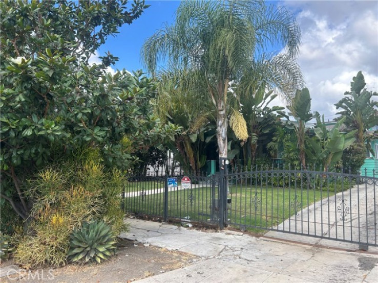 Residential Home in Hancock Park-Wilshire