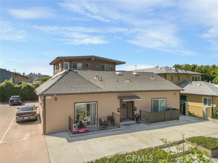 Residential Income in Glendale-South of 134 Fwy