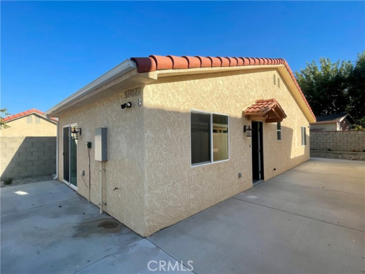 2 Bed Home to Rent in Palmdale, California