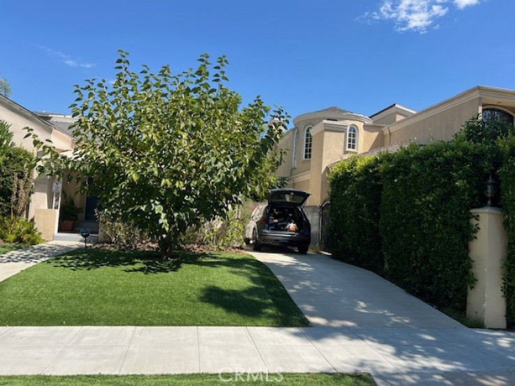 3 Bed Home for Sale in Los Angeles, California