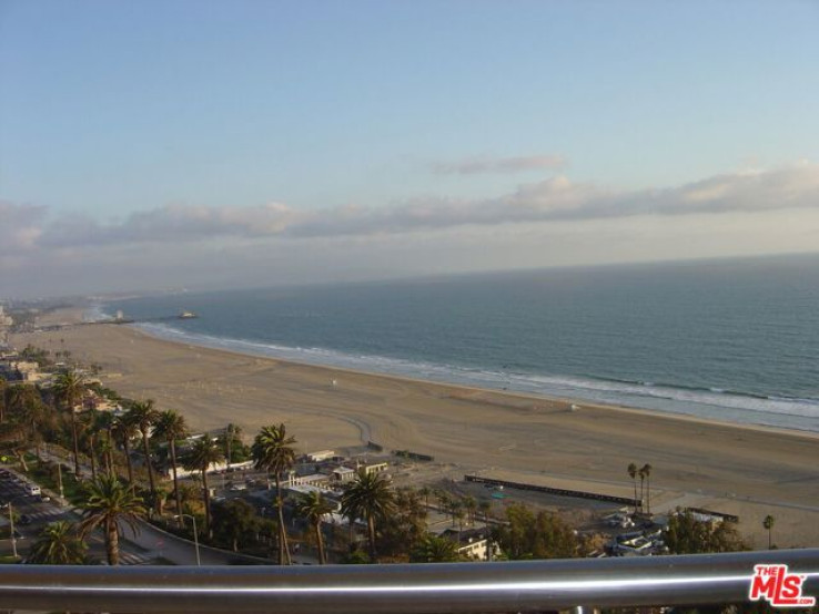 Residential Lease in Santa Monica