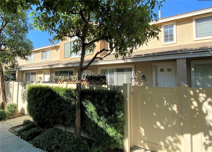 2 Bed Home to Rent in Anaheim, California