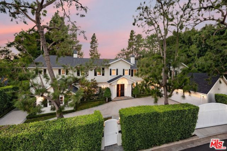 6 Bed Home for Sale in Los Angeles, California