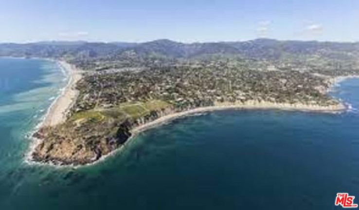 Residential Home in Malibu