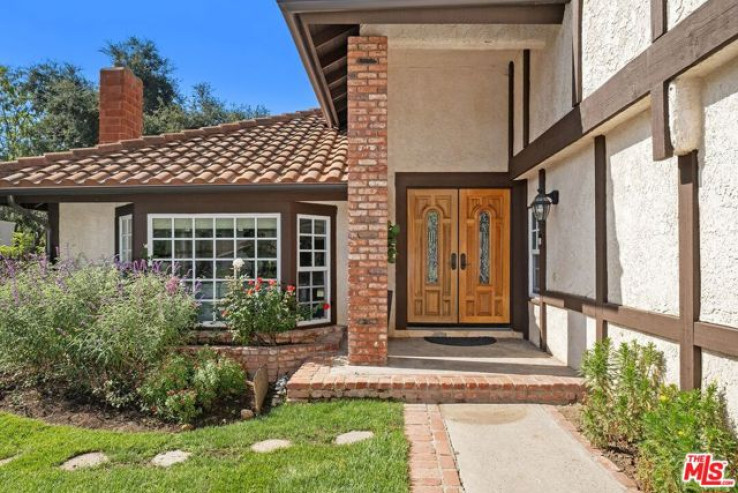 Residential Home in Bel Air - Holmby Hills