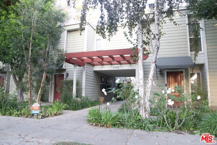 Residential Lease in Studio City