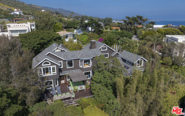 4 Bed Home for Sale in Malibu, California