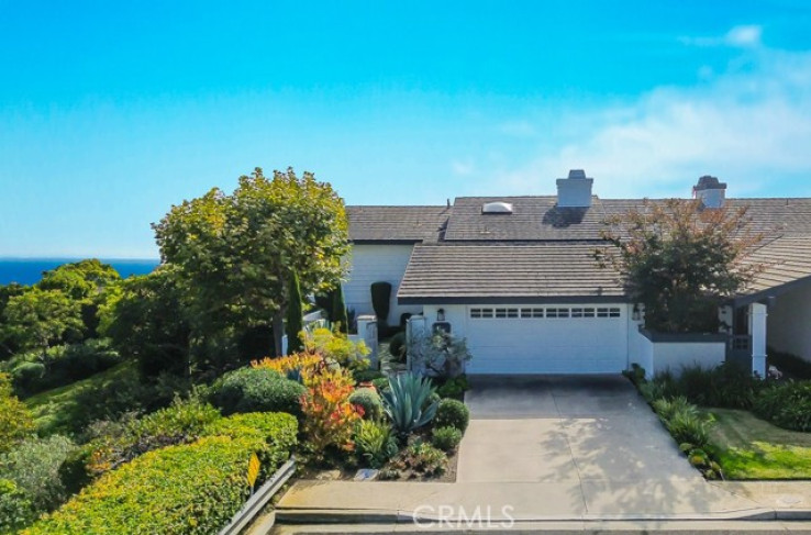 Residential Home in Corona Del Mar - Spyglass