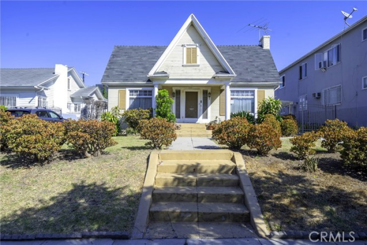 Residential Home in Hancock Park-Wilshire