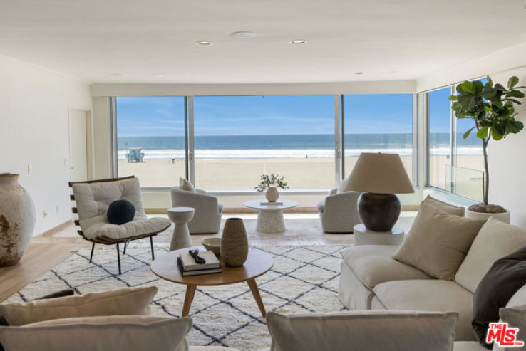 Residential Lease in Marina Del Rey