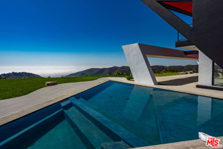 Residential Home in Malibu