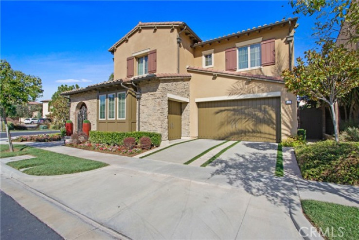 5 Bed Home for Sale in Irvine, California