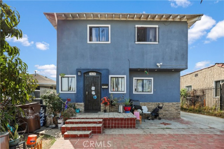  Income Home for Sale in Los Angeles, California