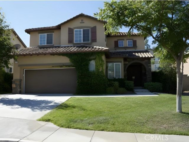 4 Bed Home to Rent in Lake Elsinore, California