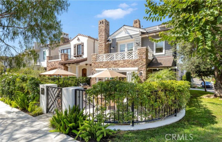 Residential Home in Corona Del Mar - Spyglass