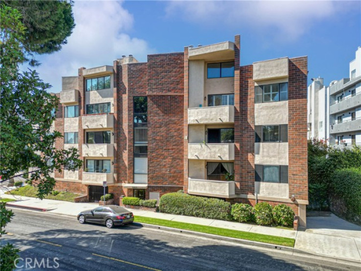 Residential Home in Westwood - Century City