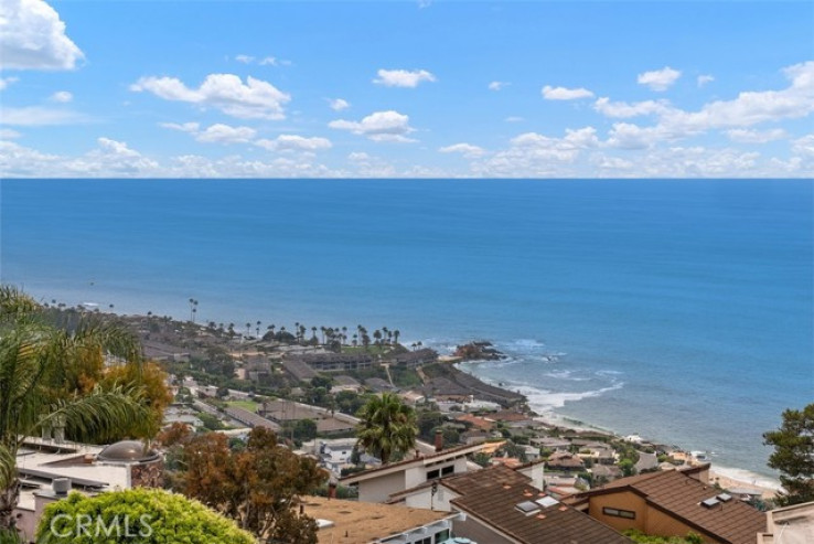 Residential Home in Laguna Village