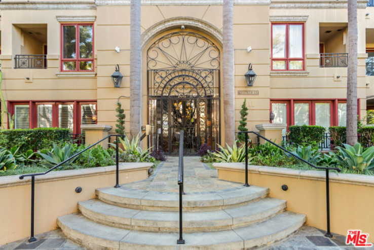 Residential Lease in Beverly Hills