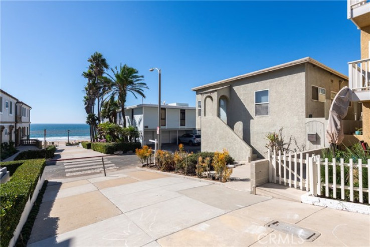 4 Bed Home for Sale in Manhattan Beach, California