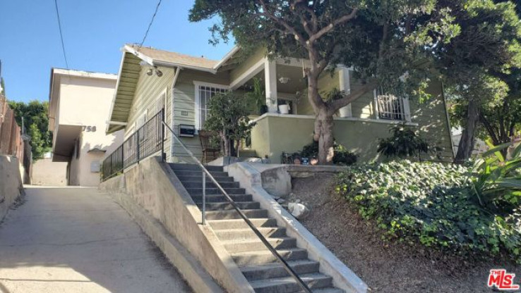  Income Home for Sale in Los Angeles, California