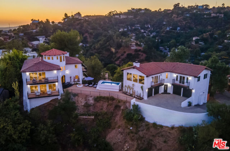 5 Bed Home for Sale in Los Angeles, California