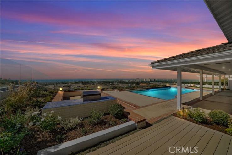 5 Bed Home to Rent in Corona del Mar, California