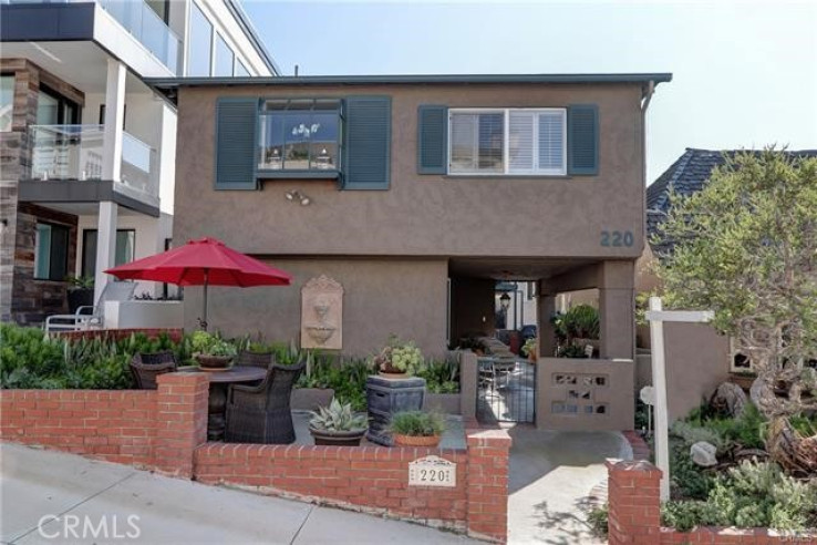  Income Home for Sale in Manhattan Beach, California