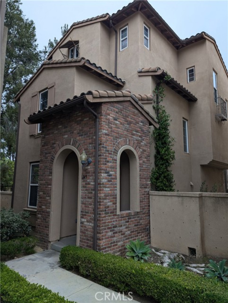 3 Bed Home to Rent in Irvine, California