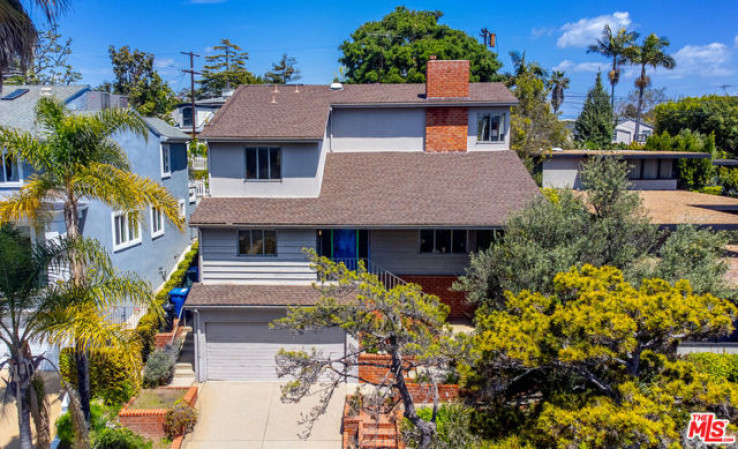 4 Bed Home for Sale in Los Angeles, California