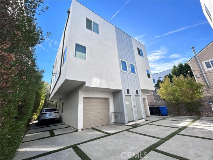 Residential Lease in North Hollywood