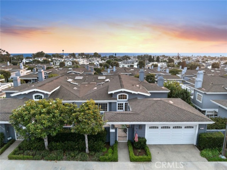 2 Bed Home for Sale in Corona del Mar, California