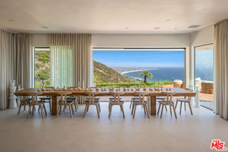 6 Bed Home for Sale in Malibu, California