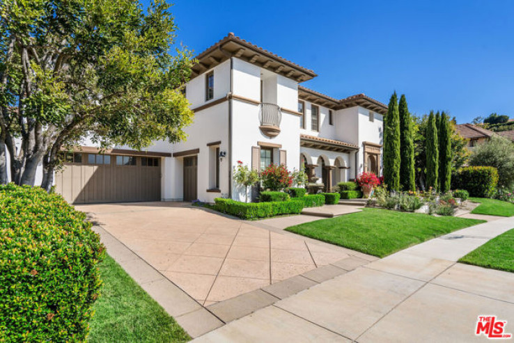 Residential Home in Calabasas