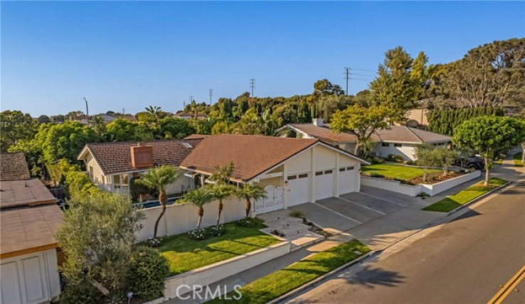 Residential Home in East Bluff - Harbor View