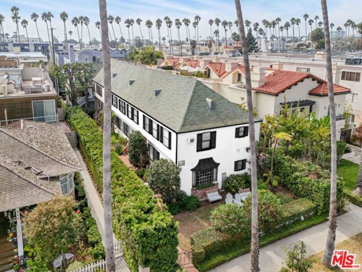  Income Home for Sale in Santa Monica, California