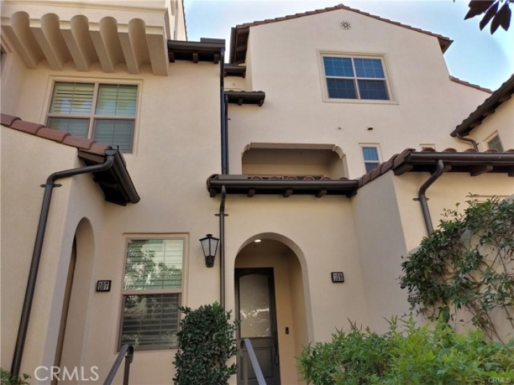 2 Bed Home to Rent in Irvine, California