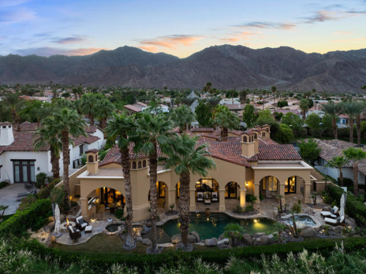 4 Bed Home for Sale in La Quinta, California