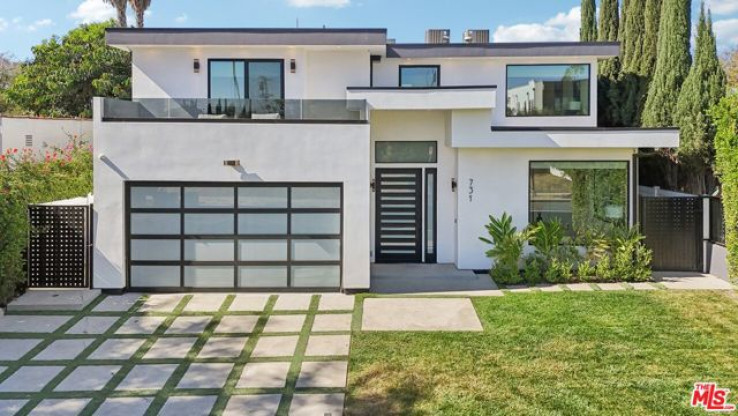 6 Bed Home for Sale in Los Angeles, California