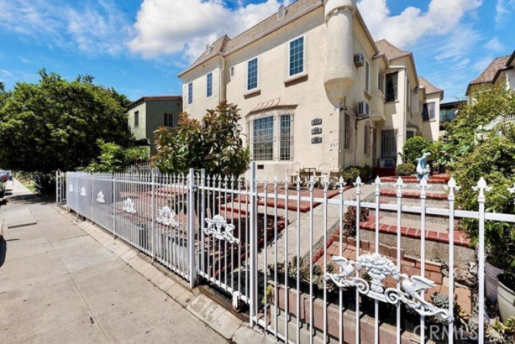  Income Home for Sale in Los Angeles, California